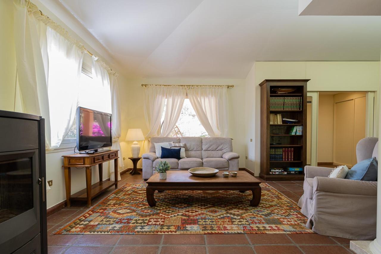Villa Caterina La Maddalena  Luaran gambar