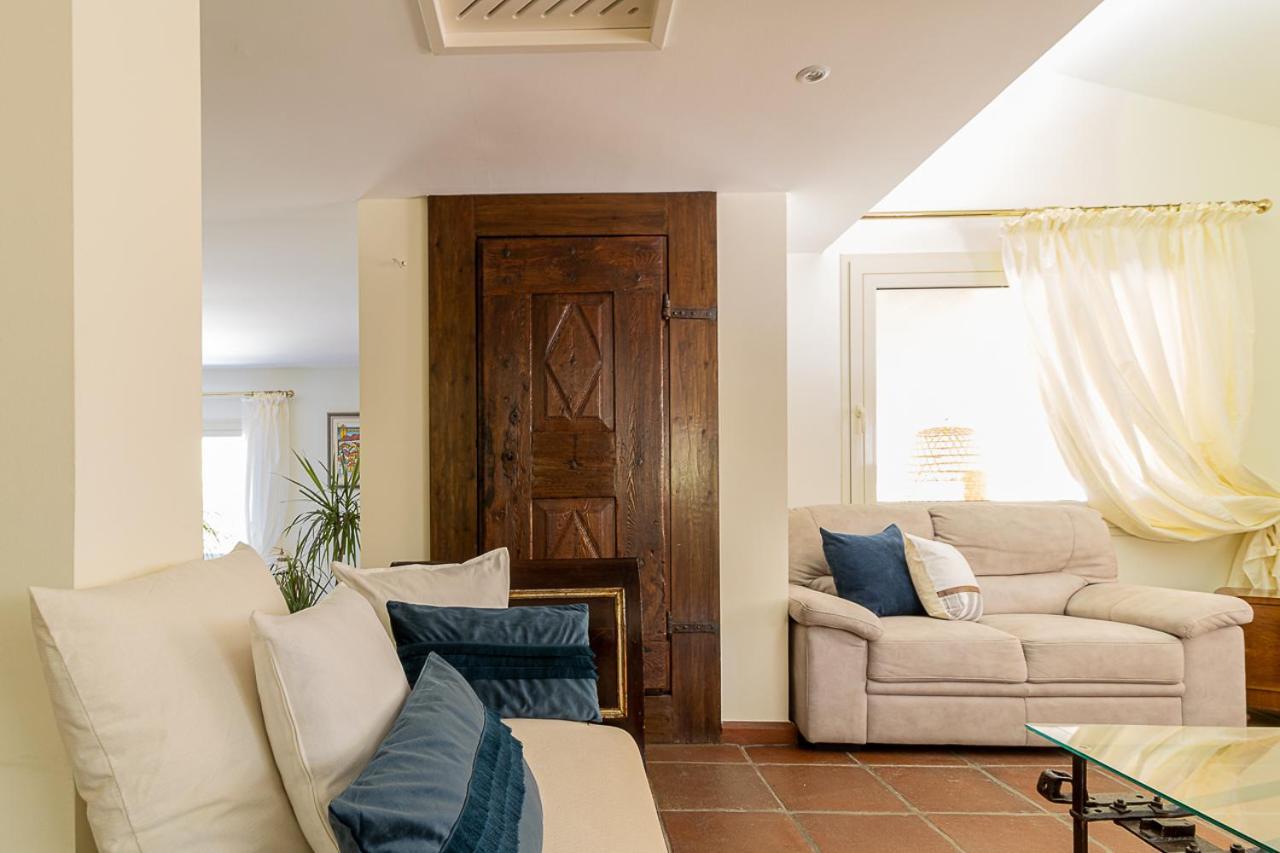 Villa Caterina La Maddalena  Luaran gambar
