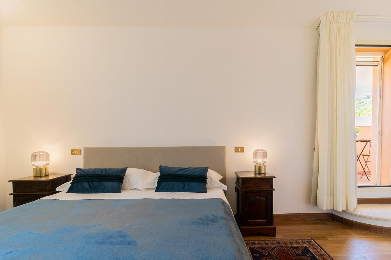 Villa Caterina La Maddalena  Luaran gambar