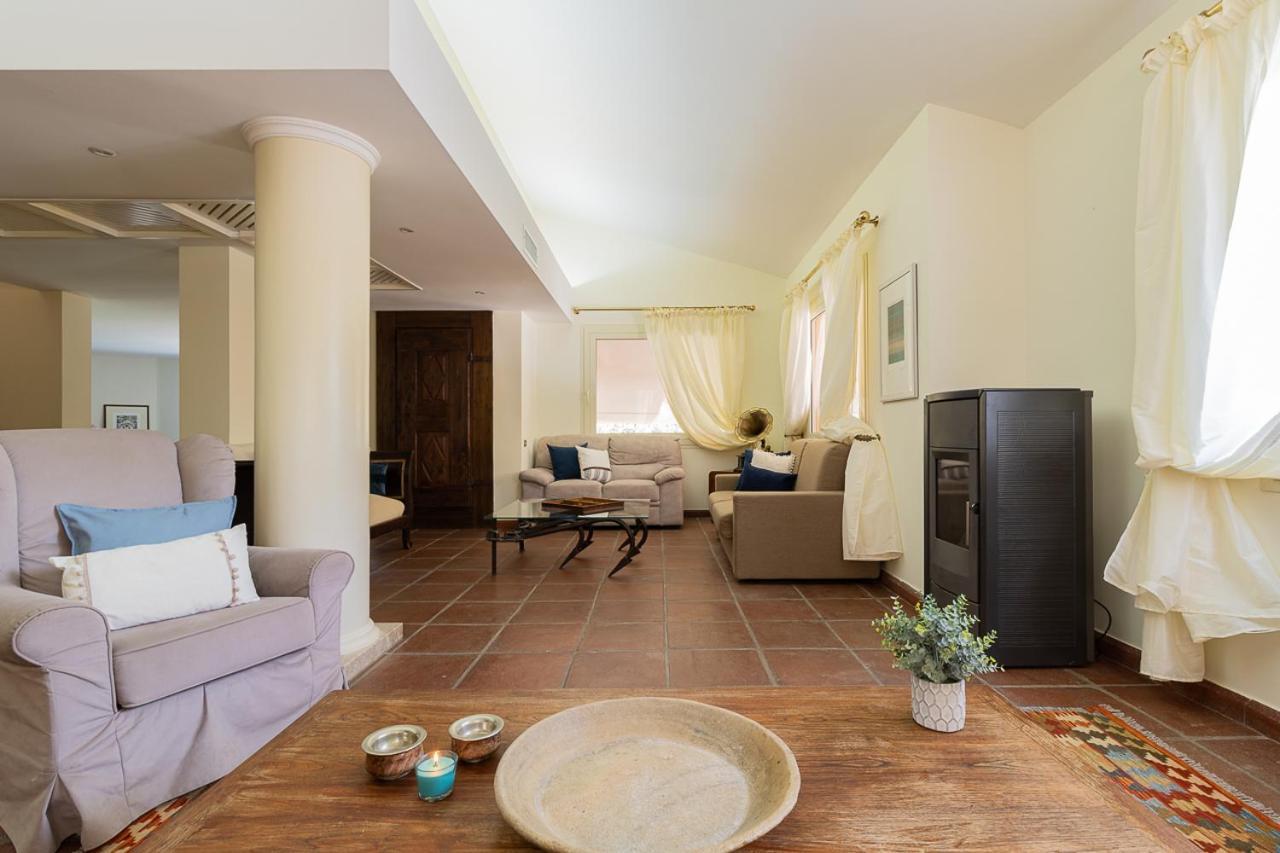 Villa Caterina La Maddalena  Luaran gambar