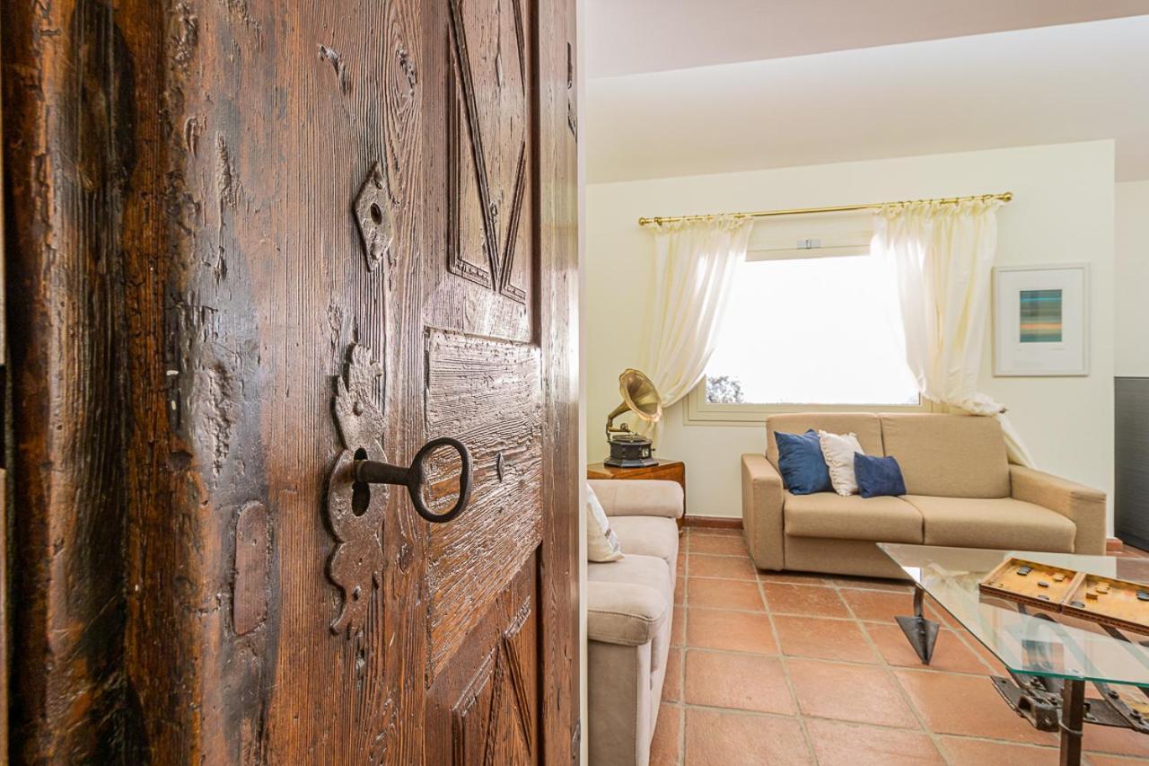 Villa Caterina La Maddalena  Luaran gambar