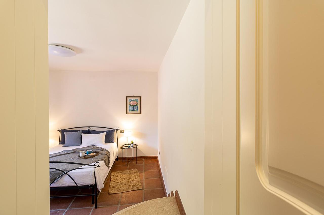 Villa Caterina La Maddalena  Luaran gambar