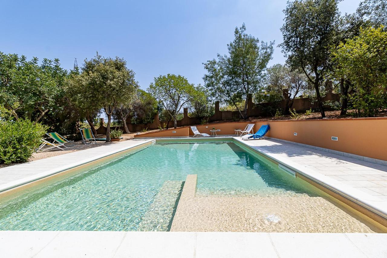 Villa Caterina La Maddalena  Luaran gambar