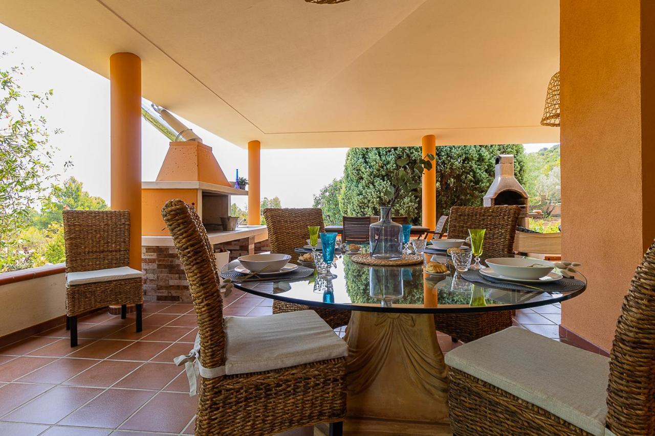 Villa Caterina La Maddalena  Luaran gambar