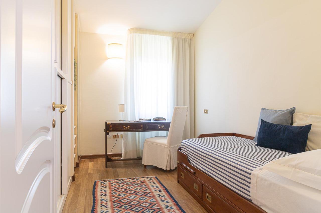 Villa Caterina La Maddalena  Luaran gambar